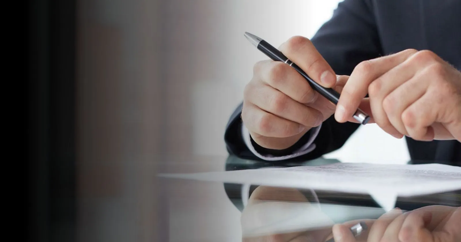 Key Features and Benefits of a Professional Typing Center for Your Document Needs