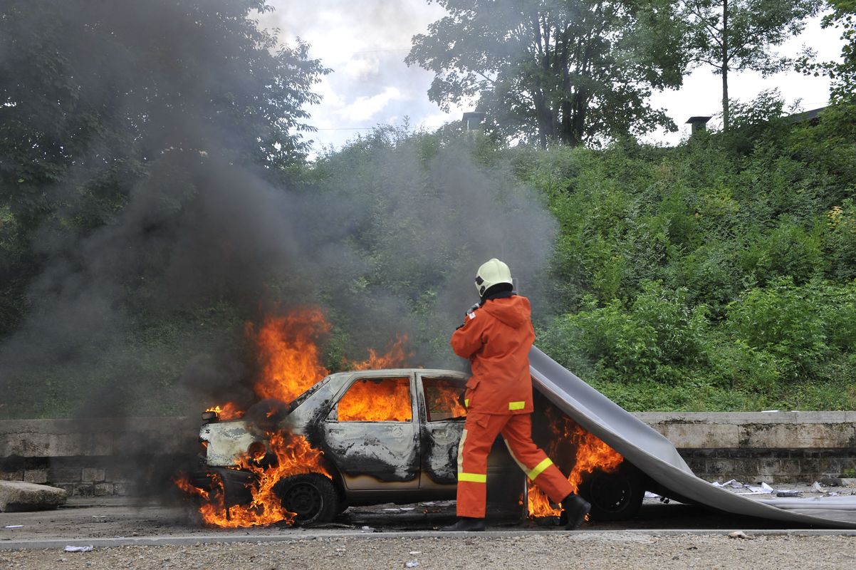 Reliable Car Fire Blanket Manufacturer for Automotive Fire Safety
