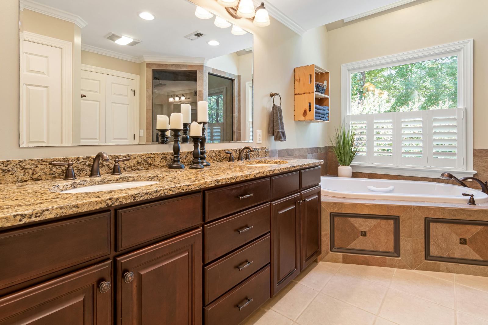 Expert Bathroom Remodeler for Residential Renovations