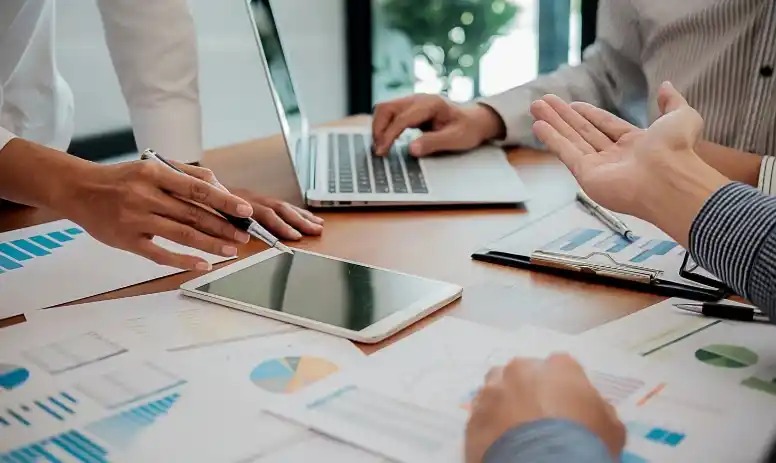 Local SEO Hustlers: Secrets to Outranking Competitors Locally