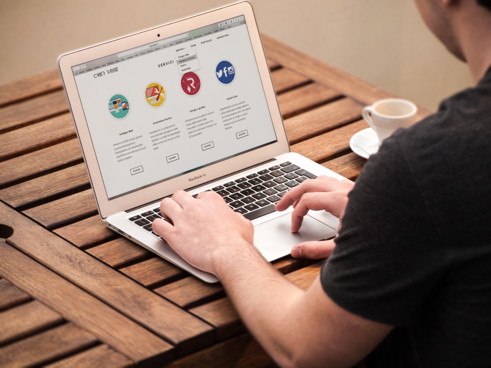 How a Competitive Intelligence Consultancy Helps Investors Identify Winners