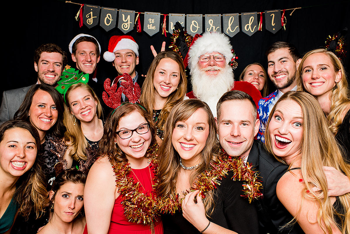 Modern DC Photo Booth Rental for Stylish Celebrations