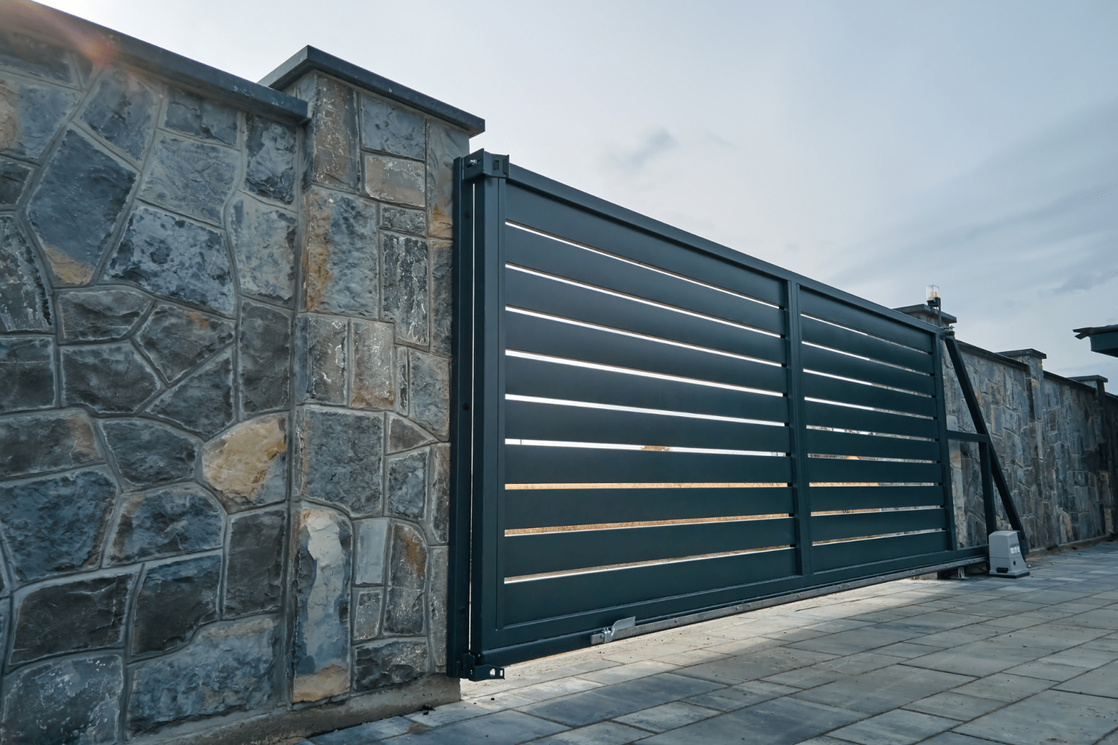 Reliable Gate Installers for Residential &amp; Commercial Projects | First Choice Gates