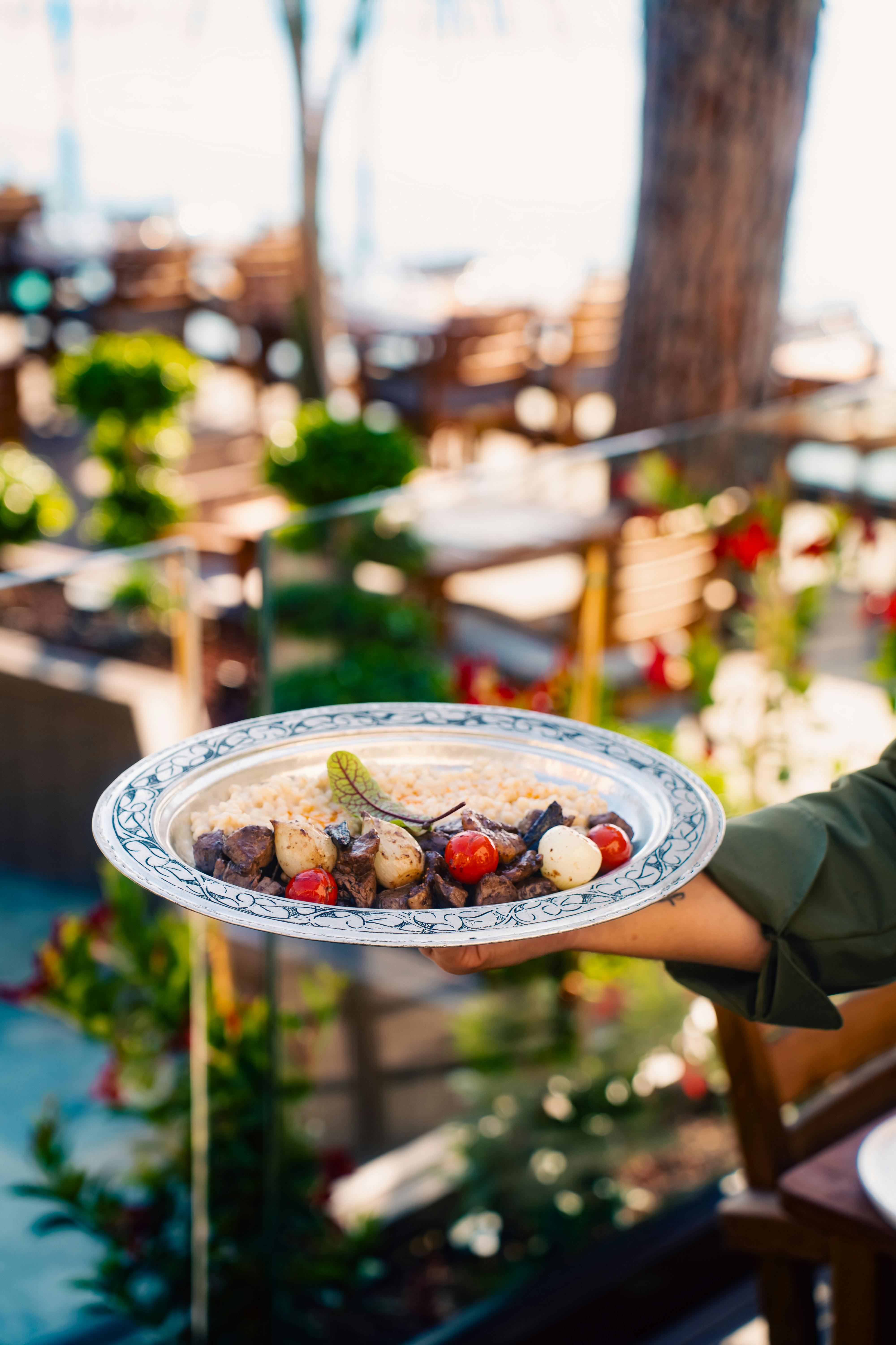 Mobile Ice Cream Cart Rental: Bringing Sweetness to Your Doorstep