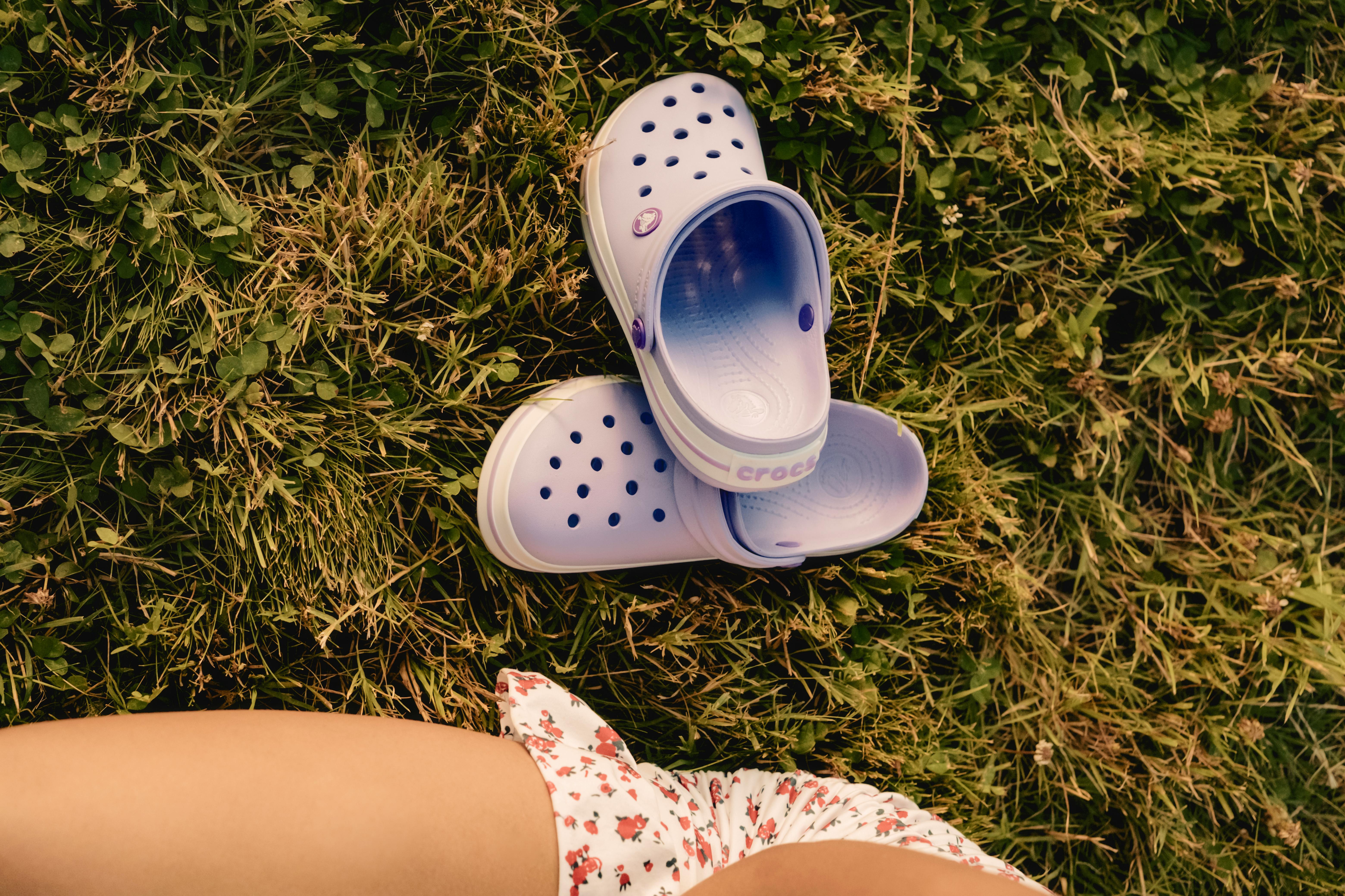 why are crocs so comfortable