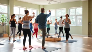 広島の安価なピラティスクラス。多様な参加者がいる温かなスタジオと自然光。